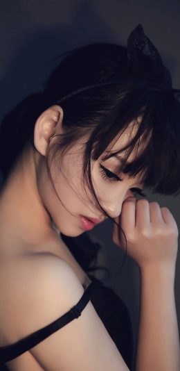 忧郁美女