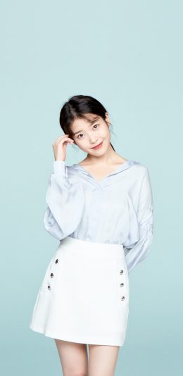 IU