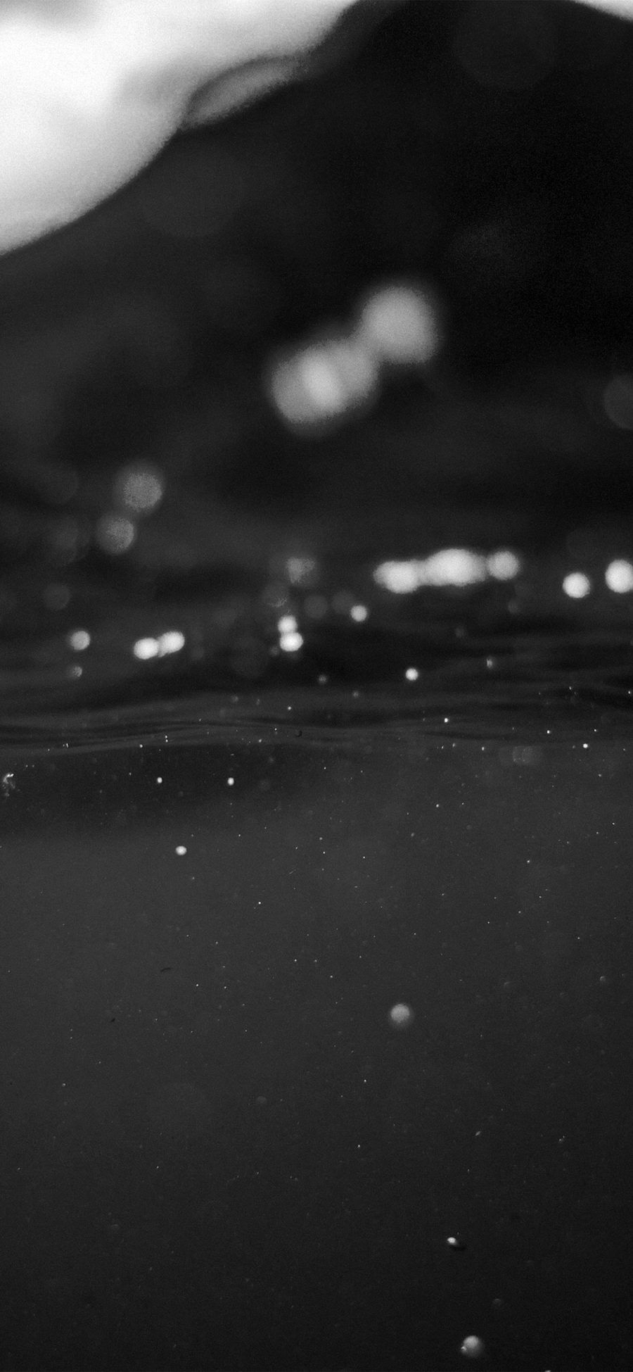 唯美的水底摄影，水中的气泡高清手机壁纸