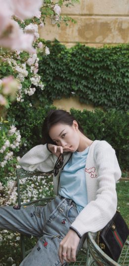 [2436x1125]倪妮 演员 明星 艺人 写真 鲜花 苹果手机美女壁纸图片