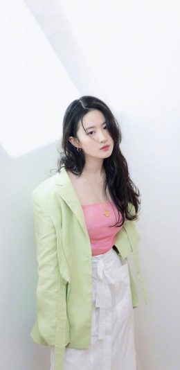 [2436x1125]刘亦菲 演员 明星 艺人 苹果手机美女壁纸图片