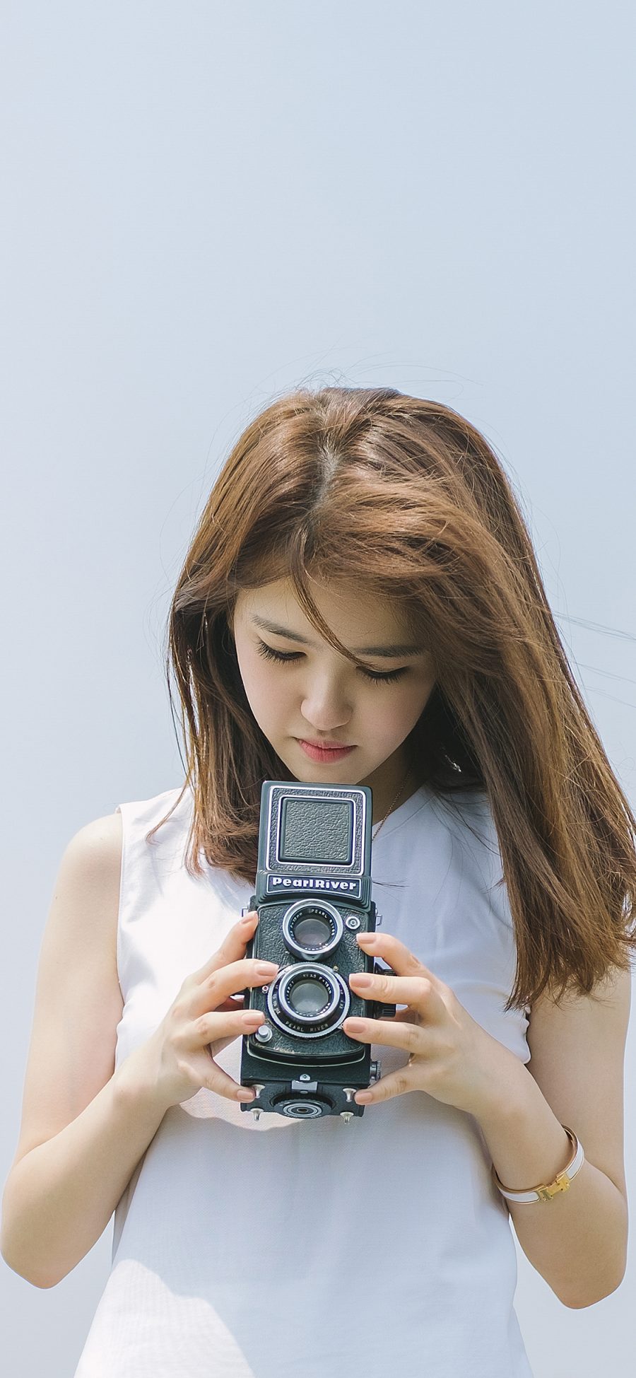 [2436×1125]文艺范 小清新 摄影 女孩 双反相机 苹果手机美女壁纸图片