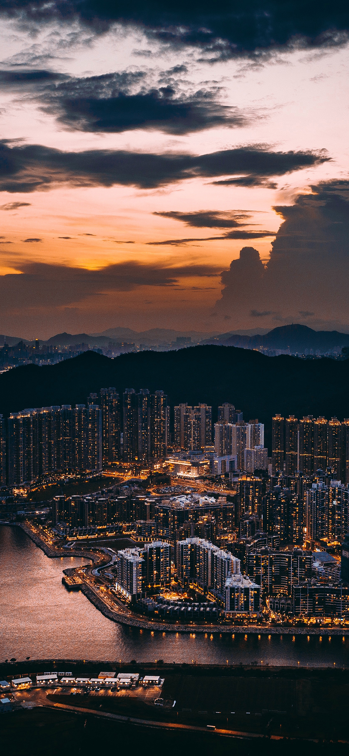 [2436×1125]云空 城市 高楼建筑 夜景 苹果手机壁纸图片