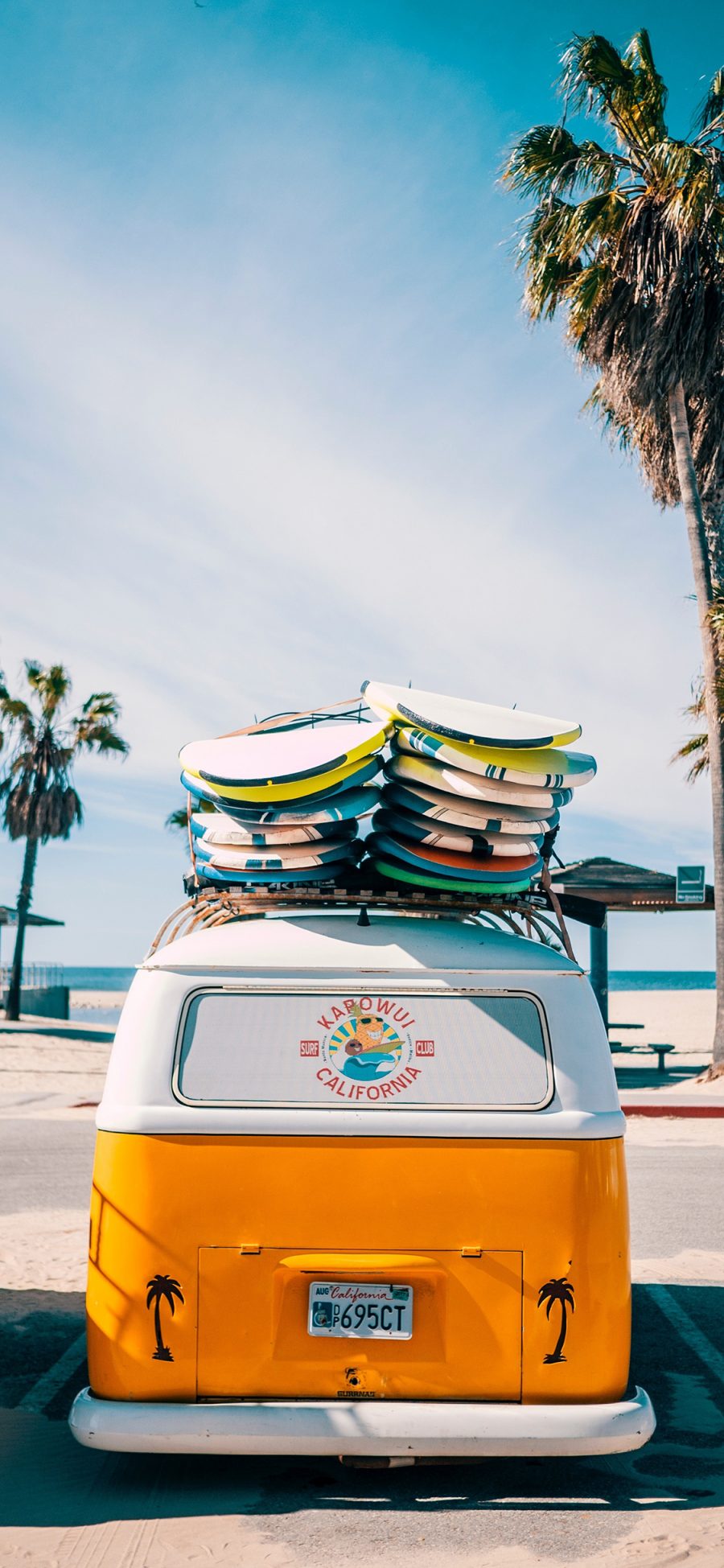 [2436×1125]冲浪板 面包车 旅行 海边 度假 苹果手机壁纸图片