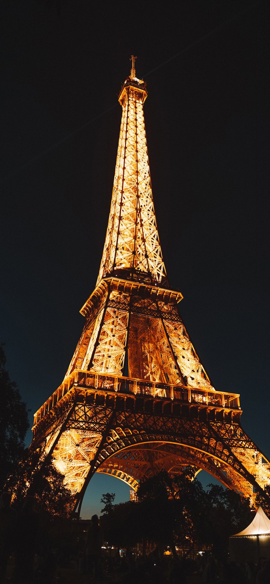 [2436×1125]埃菲尔铁塔 法国 巴黎 夜晚 灯光 苹果手机壁纸图片