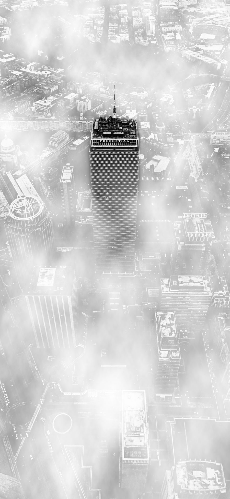 [2436×1125]城市 俯拍 高楼  烟雾 苹果手机壁纸图片