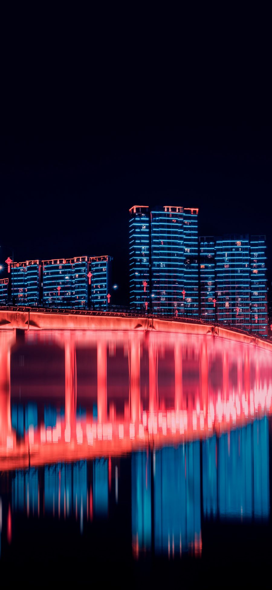 [2436×1125]城市 夜景 高楼建筑 倒影 苹果手机壁纸图片