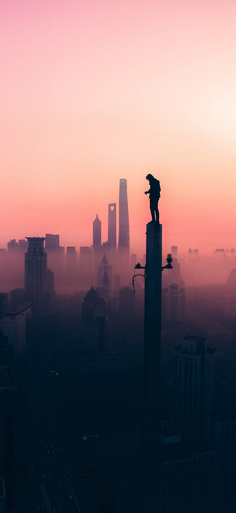 [2436×1125]城市 迷雾 云端 建筑 高处 苹果手机壁纸图片
