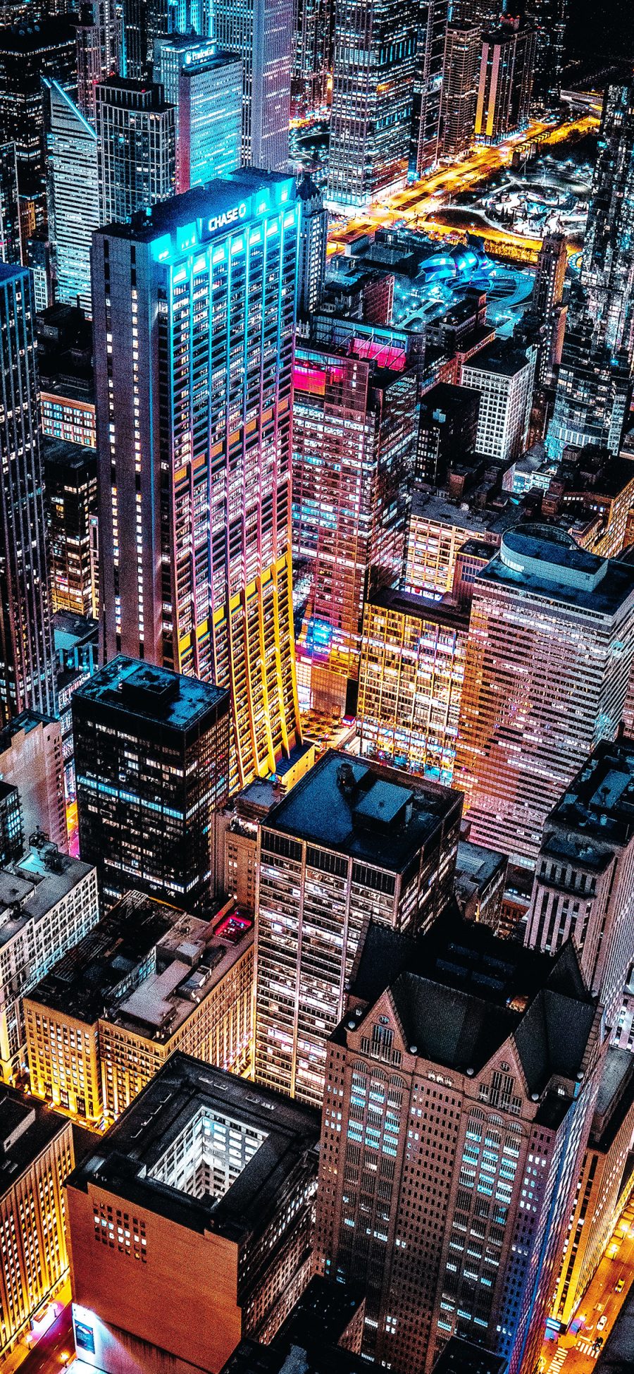 [2436×1125]夜景 城市 灯光 璀璨 高楼耸立 苹果手机壁纸图片