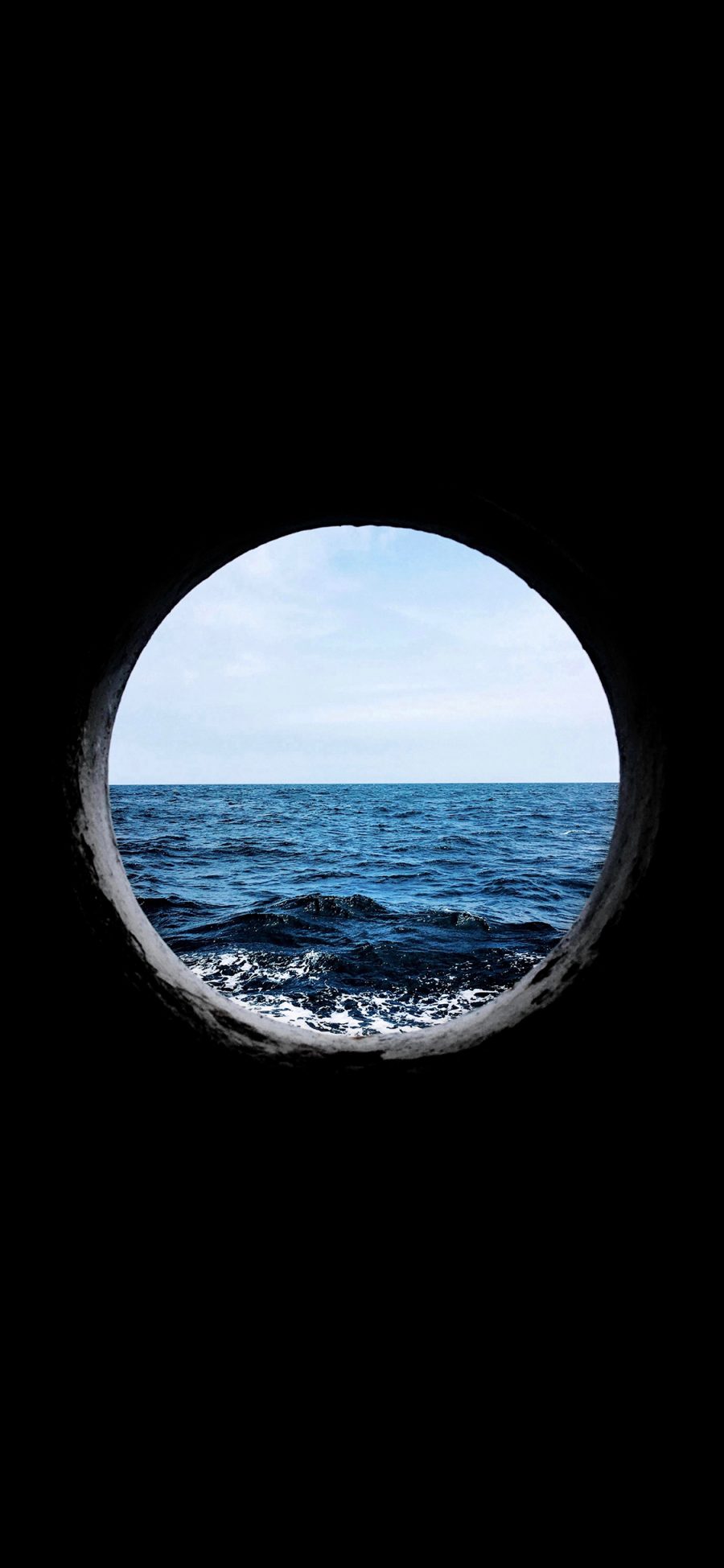 [2436×1125]大海 圆形 海面 海浪 黑色 苹果手机壁纸图片
