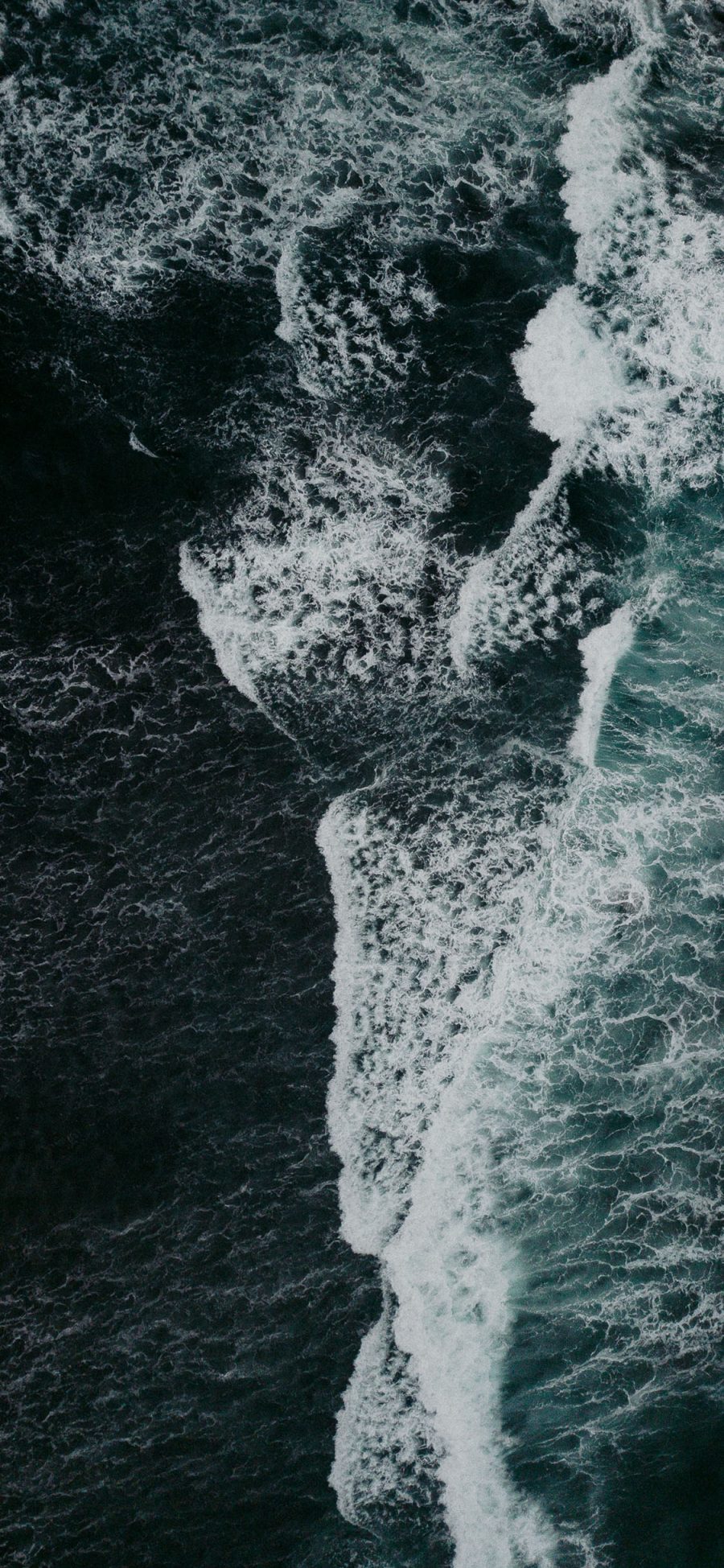 [2436×1125]大海 海水 翻涌 浪花 苹果手机壁纸图片