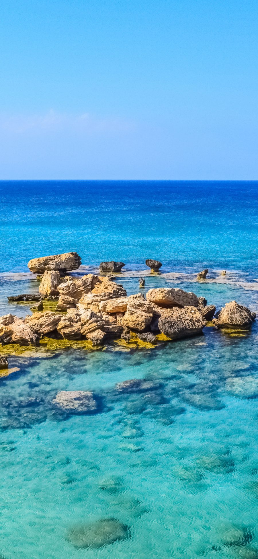 [2436×1125]大海 海水 透明 蓝色 海岸 苹果手机壁纸图片