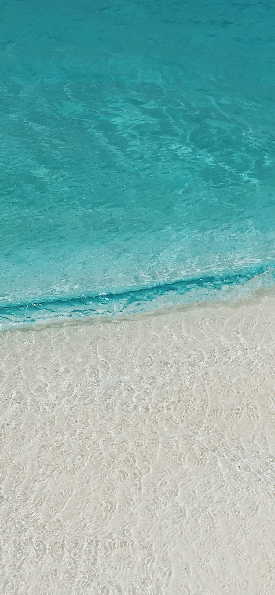 [2436×1125]大海 海洋 海水 清澈 沙滩 苹果手机壁纸图片