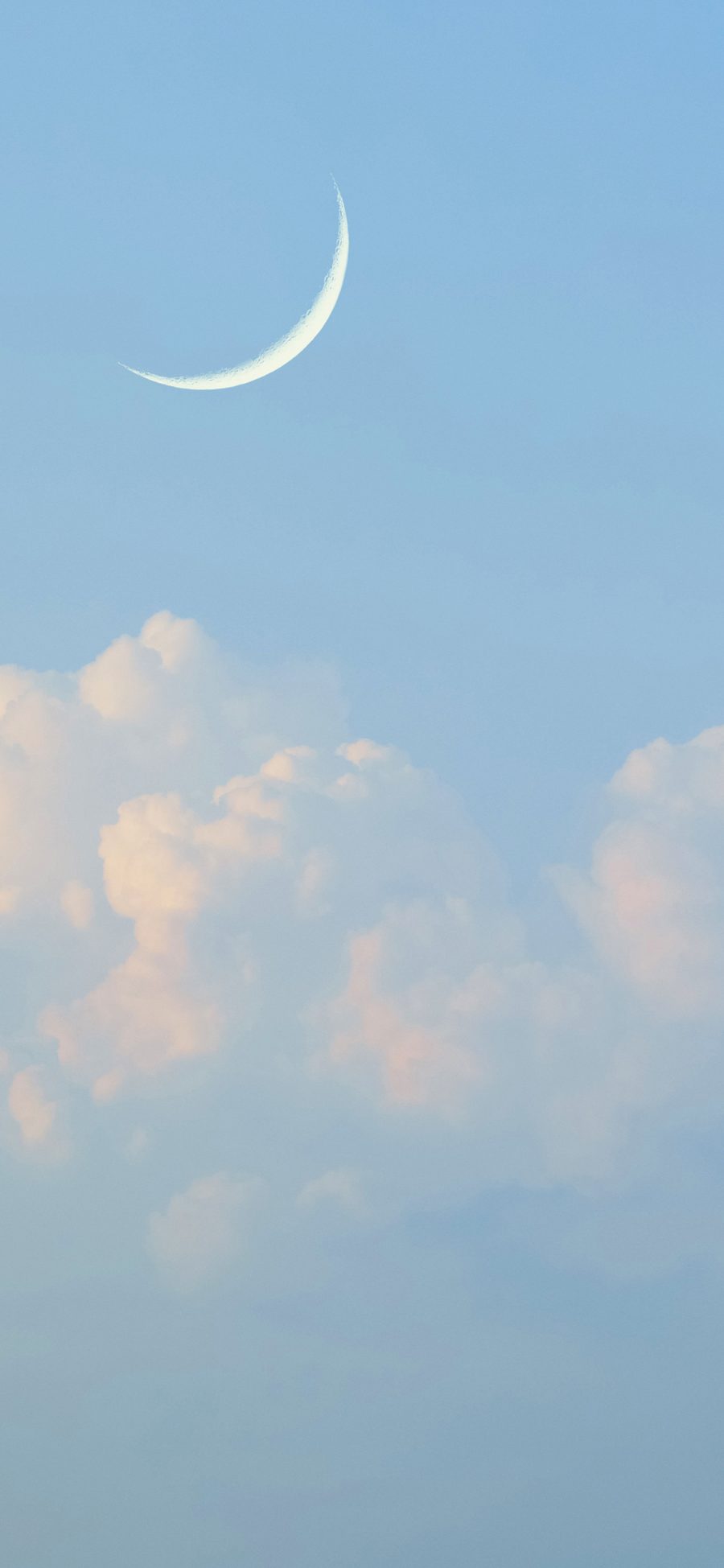 [2436×1125]天空 月亮 月牙 蓝色 云朵 苹果手机壁纸图片