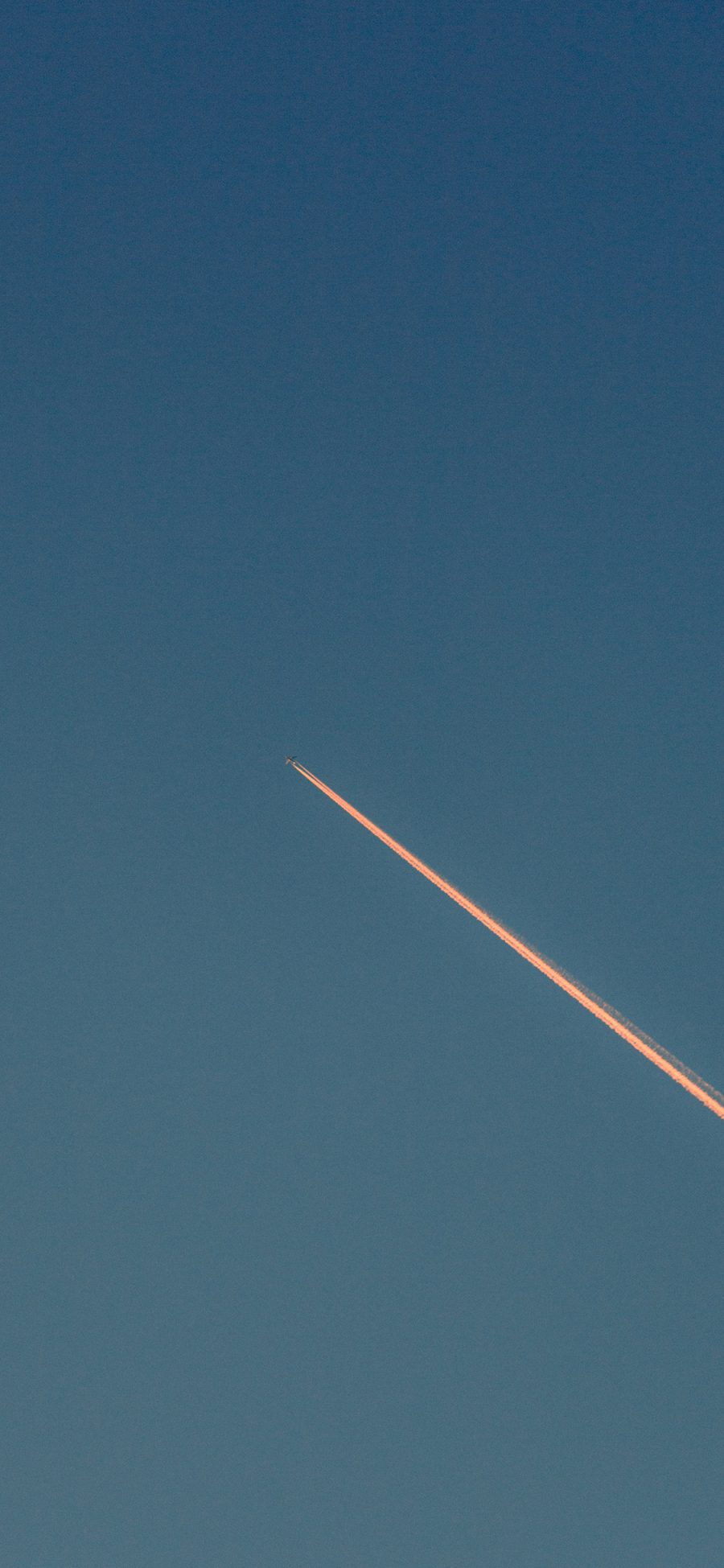 [2436×1125]天空 飞机 航空 尾气 苹果手机壁纸图片