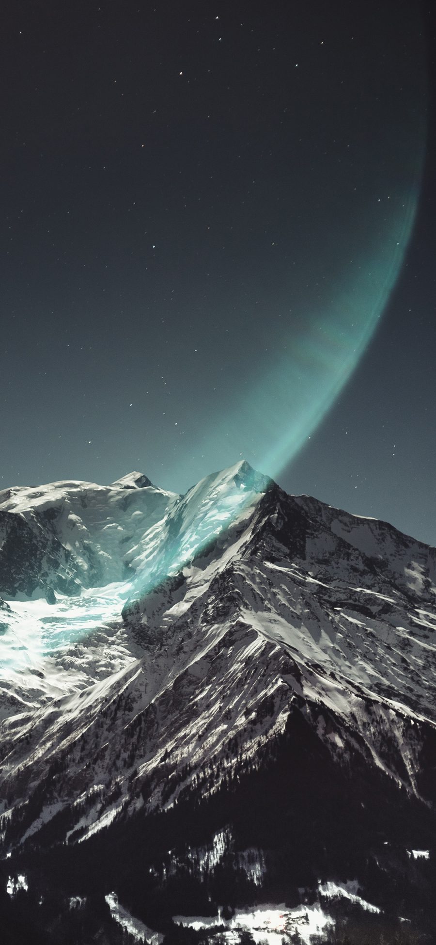 [2436×1125]山峰 白雪覆盖 星空夜景 光圈 苹果手机壁纸图片