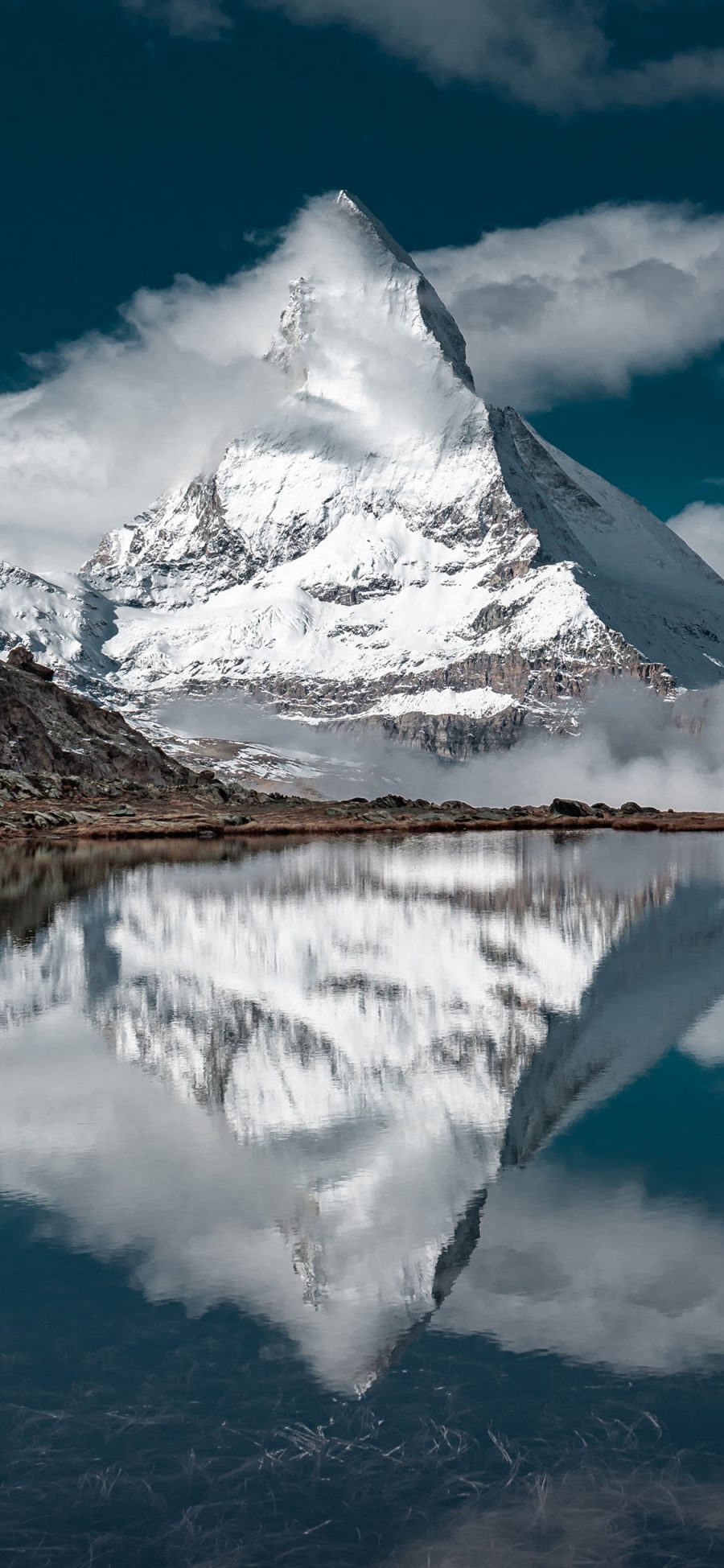 [2436×1125]山峰 雪山 倒映 自然 苹果手机壁纸图片
