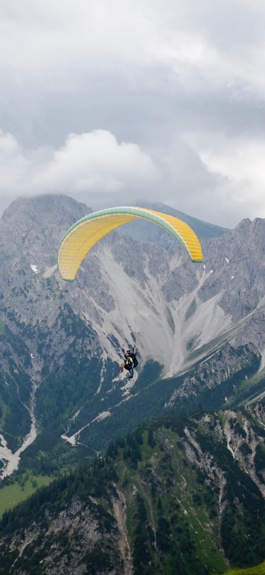 [2436×1125]山川 跳伞 极限 运动 苹果手机壁纸图片