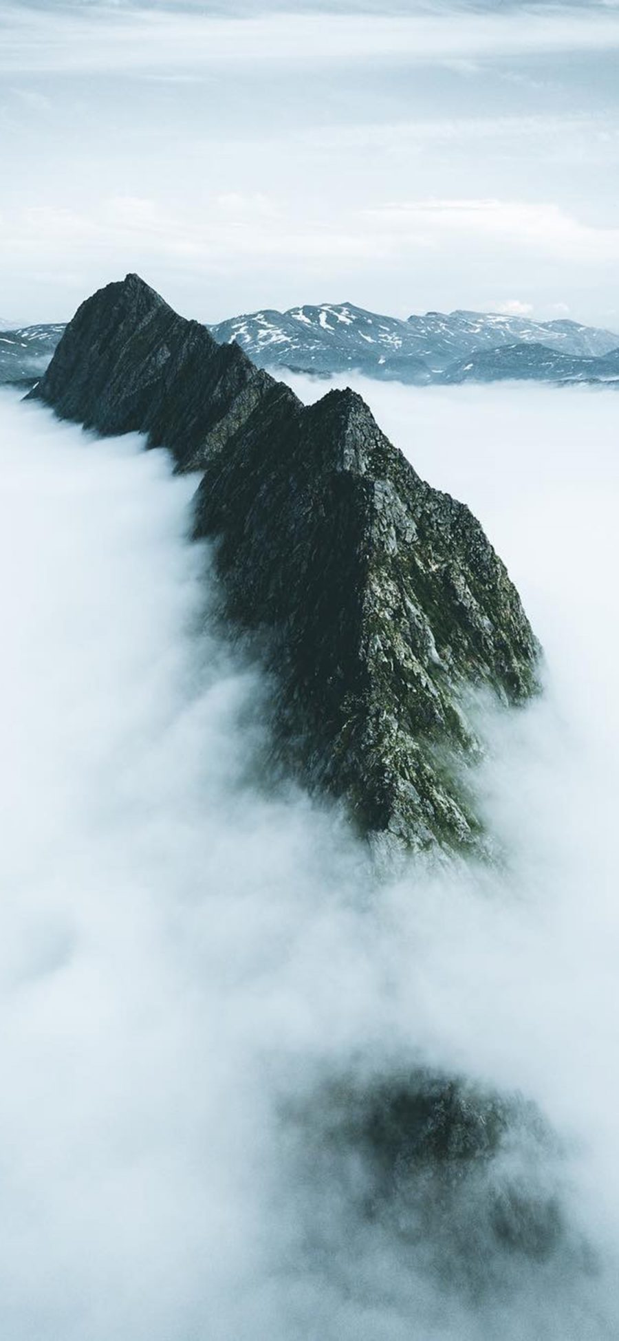 [2436×1125]山脉 高山 云海 俯拍 苹果手机壁纸图片