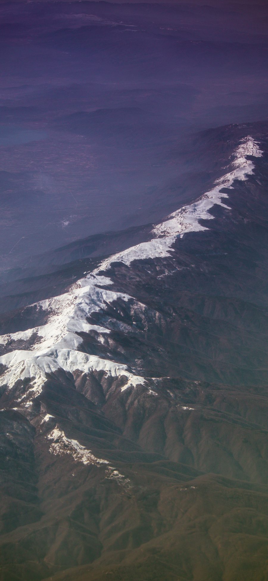 [2436×1125]山脊 高山 雪线 航拍 苹果手机壁纸图片