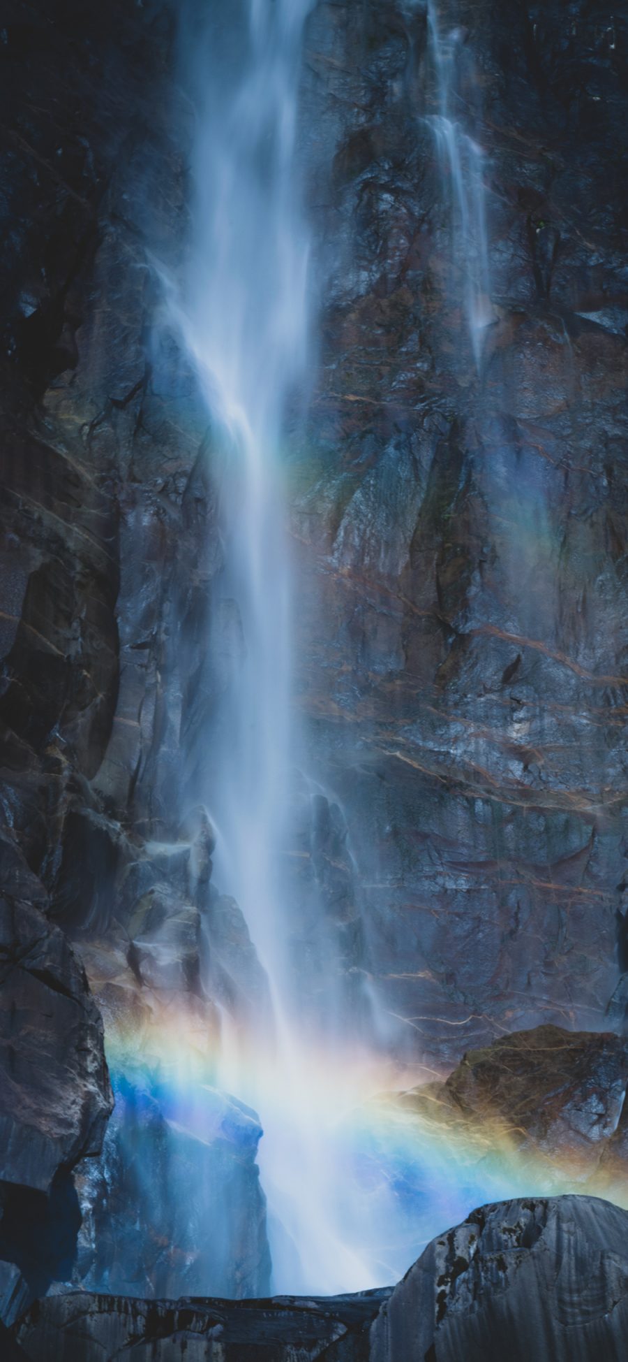 [2436×1125]岩石 瀑布 彩虹 自然 苹果手机壁纸图片
