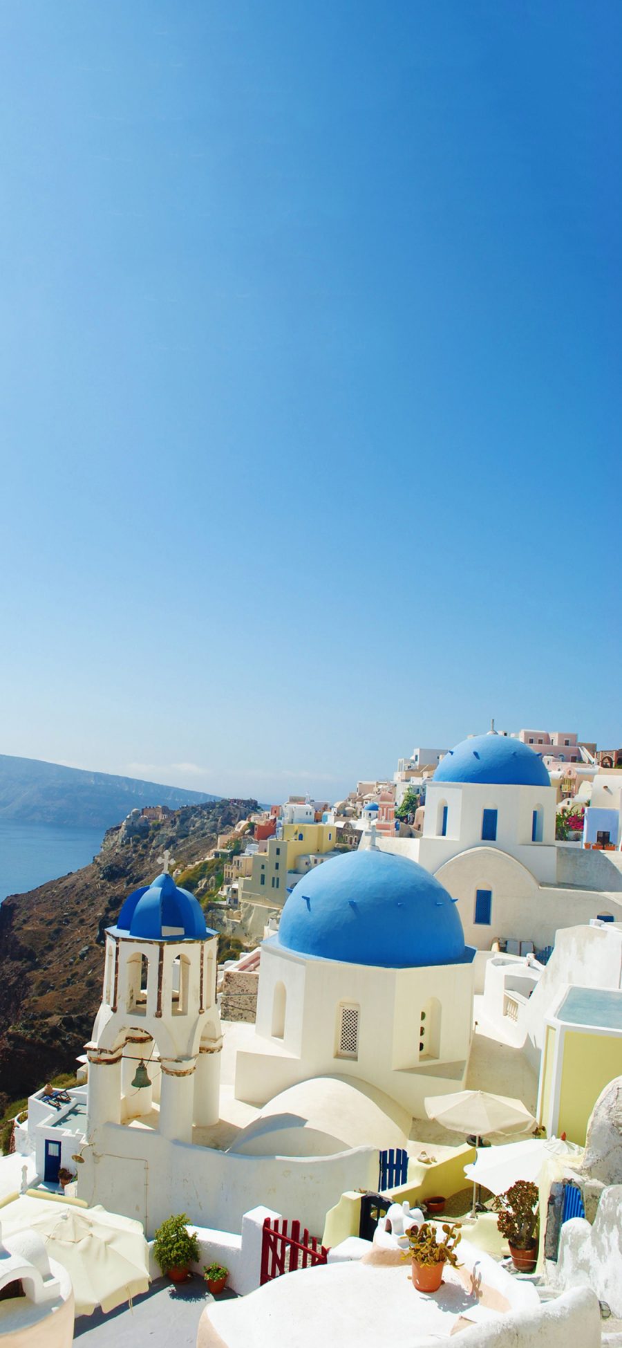 [2436×1125]希腊 圣托里尼岛 蓝白 天空 建筑 旅游 浪漫 爱情海 苹果手机壁纸图片