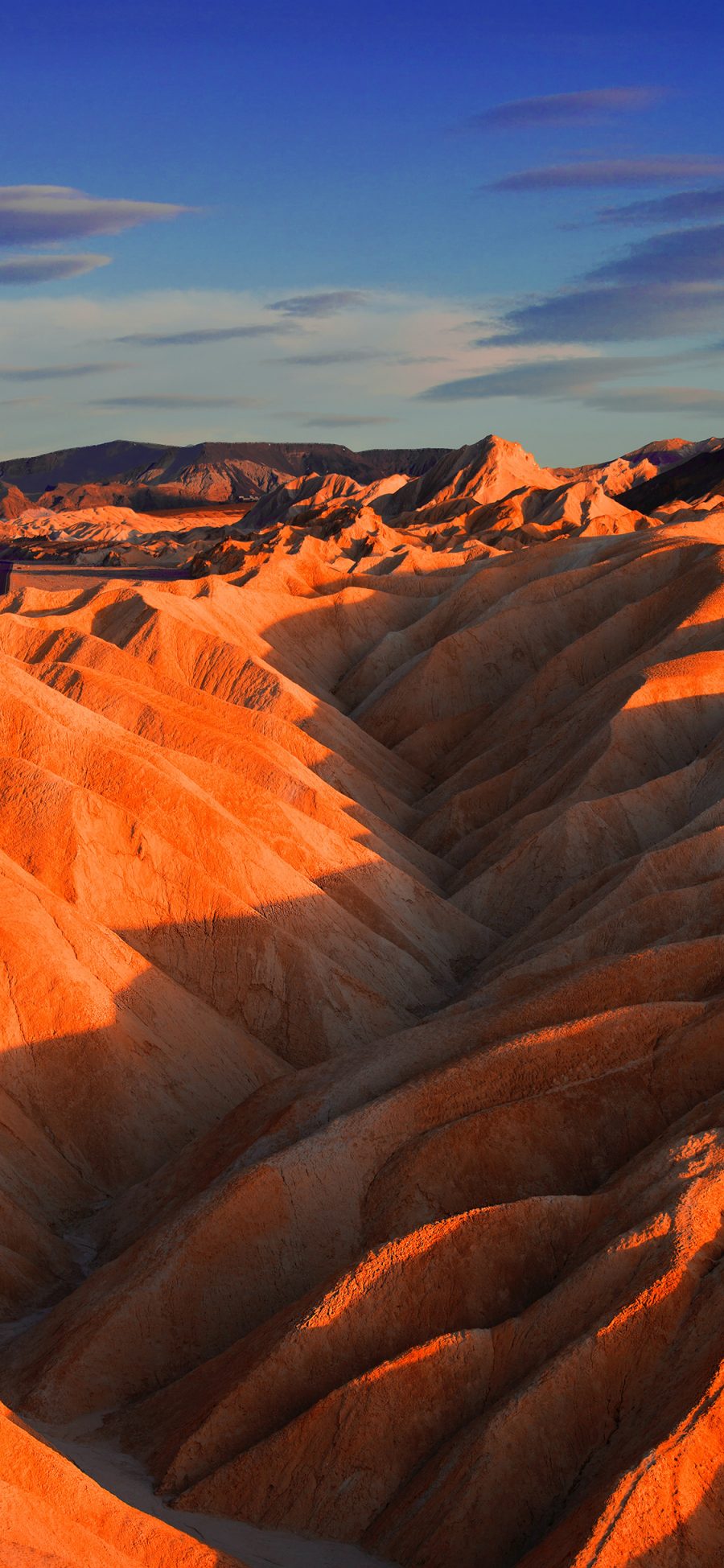 [2436×1125]延绵不绝 阳光 夕阳 群山 苹果手机壁纸图片