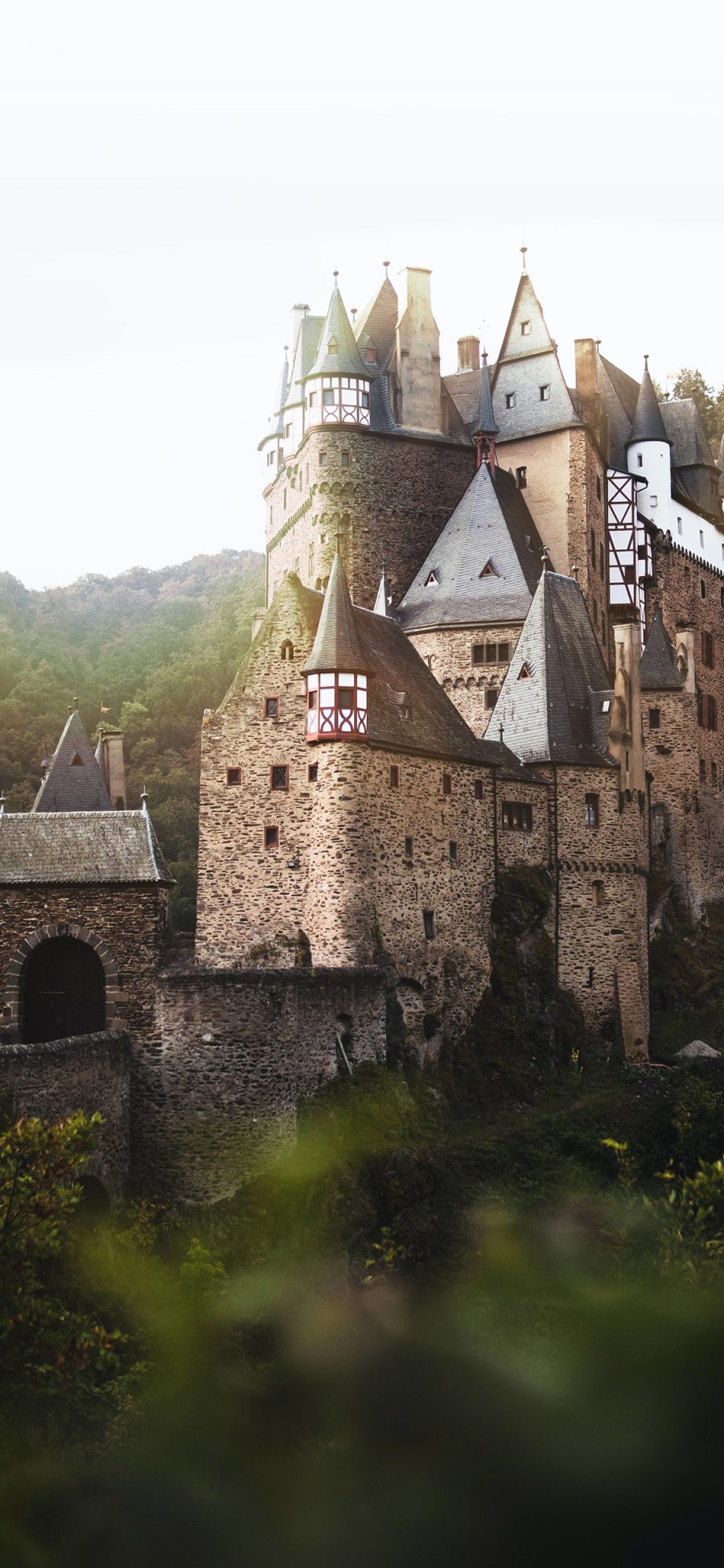 [2436×1125]建筑 城堡 异域 山腰 苹果手机壁纸图片