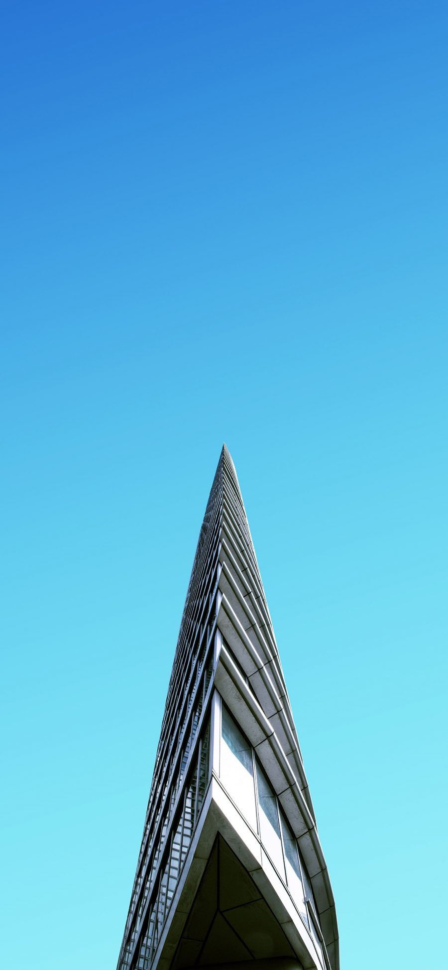 [2436×1125]建筑 现代 楼房 渐变 蓝色 尖锐 苹果手机壁纸图片