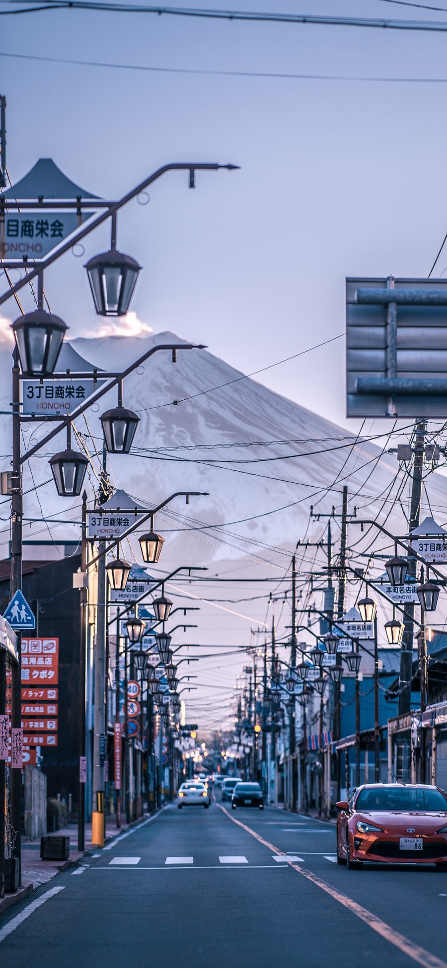 [2436×1125]日本 街道 城市 富士山 苹果手机壁纸图片