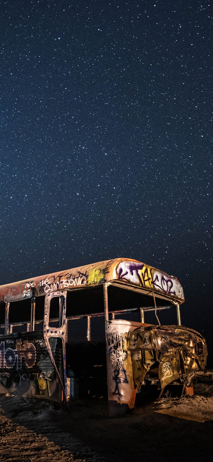 [2436×1125]星空 夜晚 巴士 涂鸦 破损 苹果手机壁纸图片