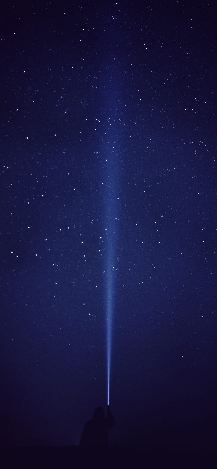 [2436×1125]星空 夜晚 璀璨 射灯 苹果手机壁纸图片