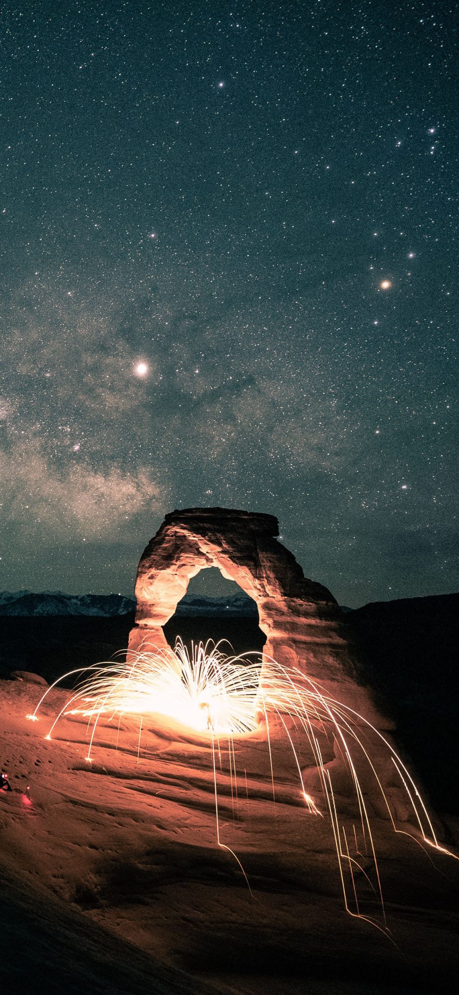 [2436×1125]星空 岩石 烟花 夜景 苹果手机壁纸图片
