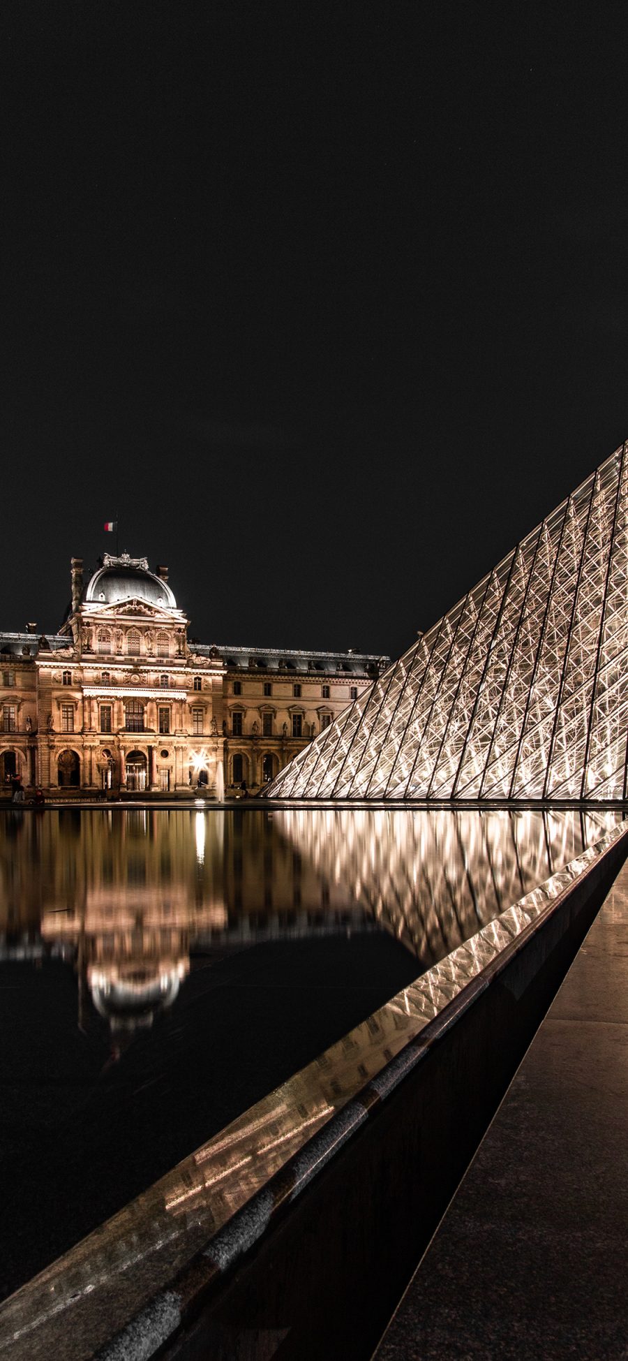 [2436×1125]景点 地标 法国 卢浮宫 夜景 苹果手机壁纸图片