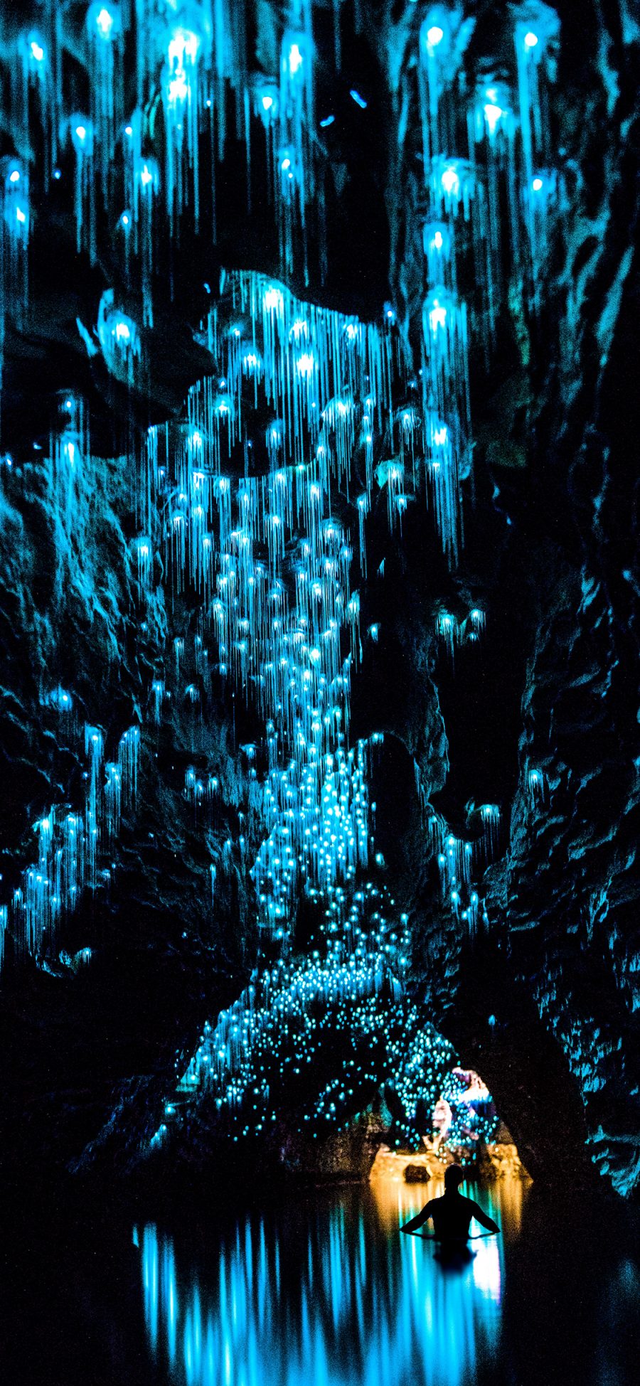 [2436×1125]景点 洞穴 荧光 浪漫 苹果手机壁纸图片