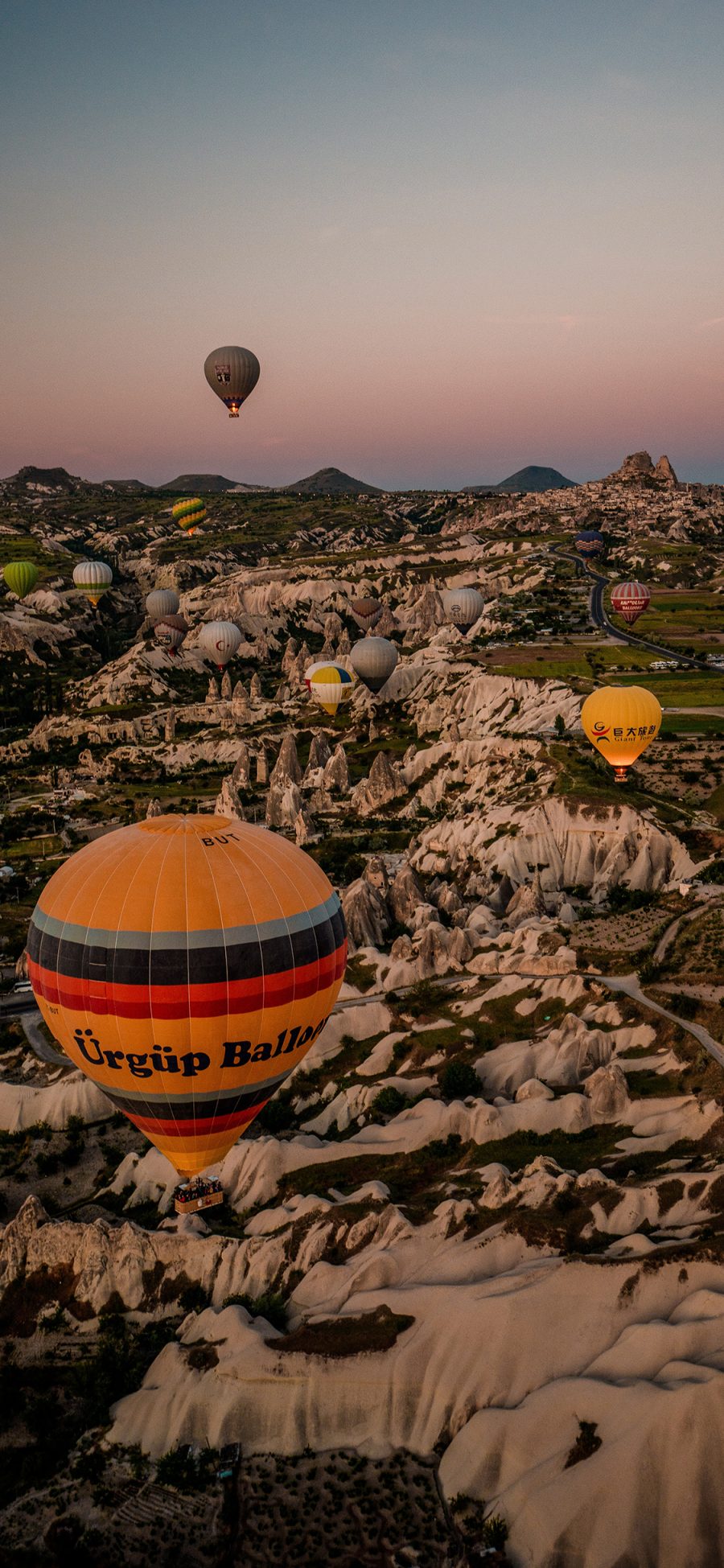 [2436×1125]景色 土耳其 地貌 热气球 苹果手机壁纸图片