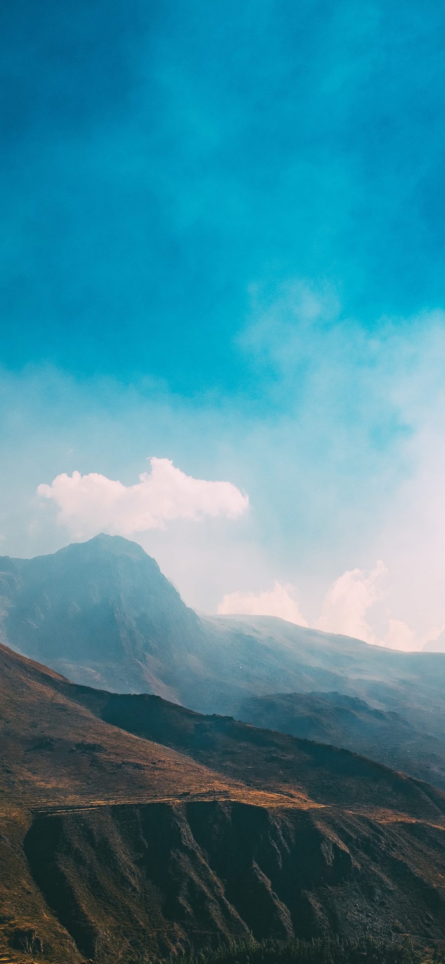 [2436×1125]景色 天空 蔚蓝 高山 连绵 苹果手机壁纸图片