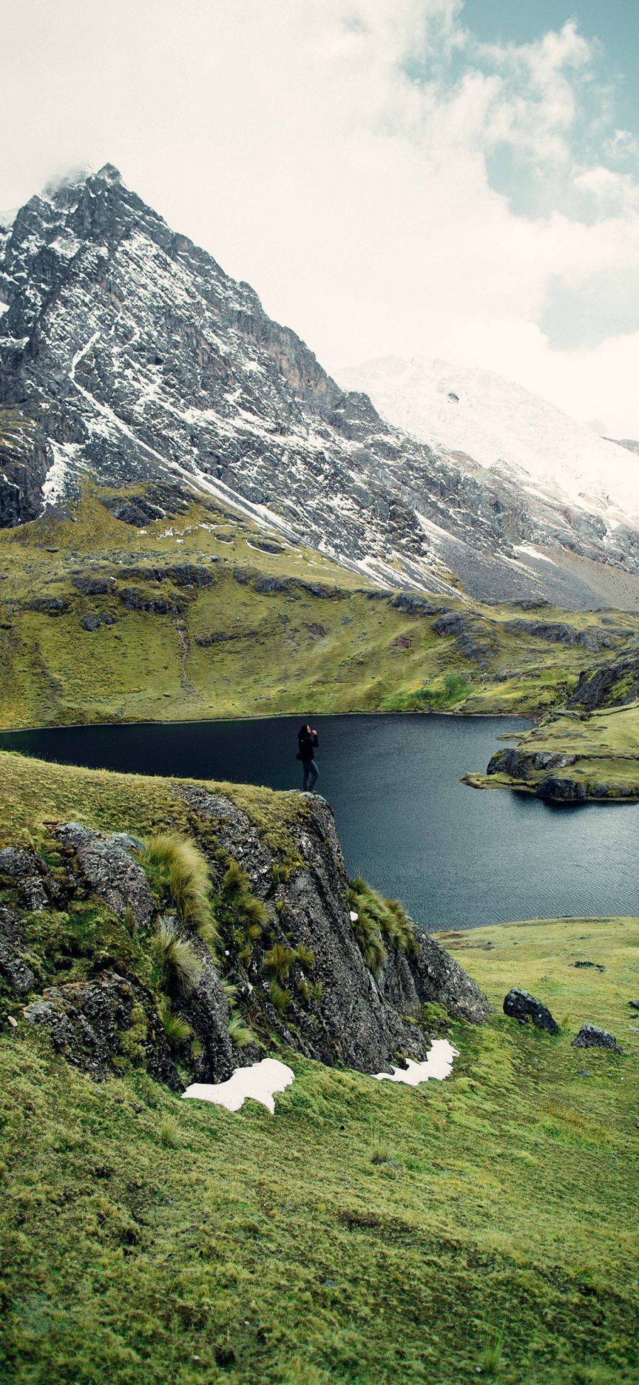 [2436×1125]景色 山水 山顶 湖水 苹果手机壁纸图片