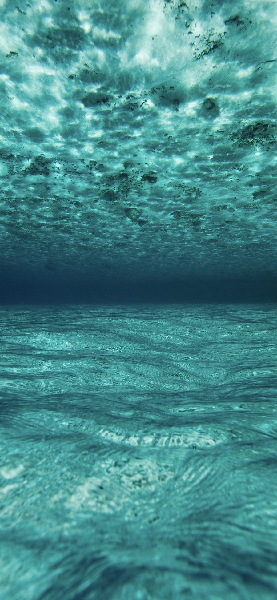 [2436×1125]海底 海水 倒影 绿色 波光粼粼 苹果手机壁纸图片