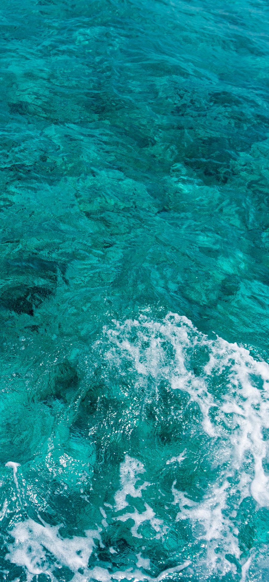 [2436×1125]海水 蓝色 波纹 清澈 大海 苹果手机壁纸图片