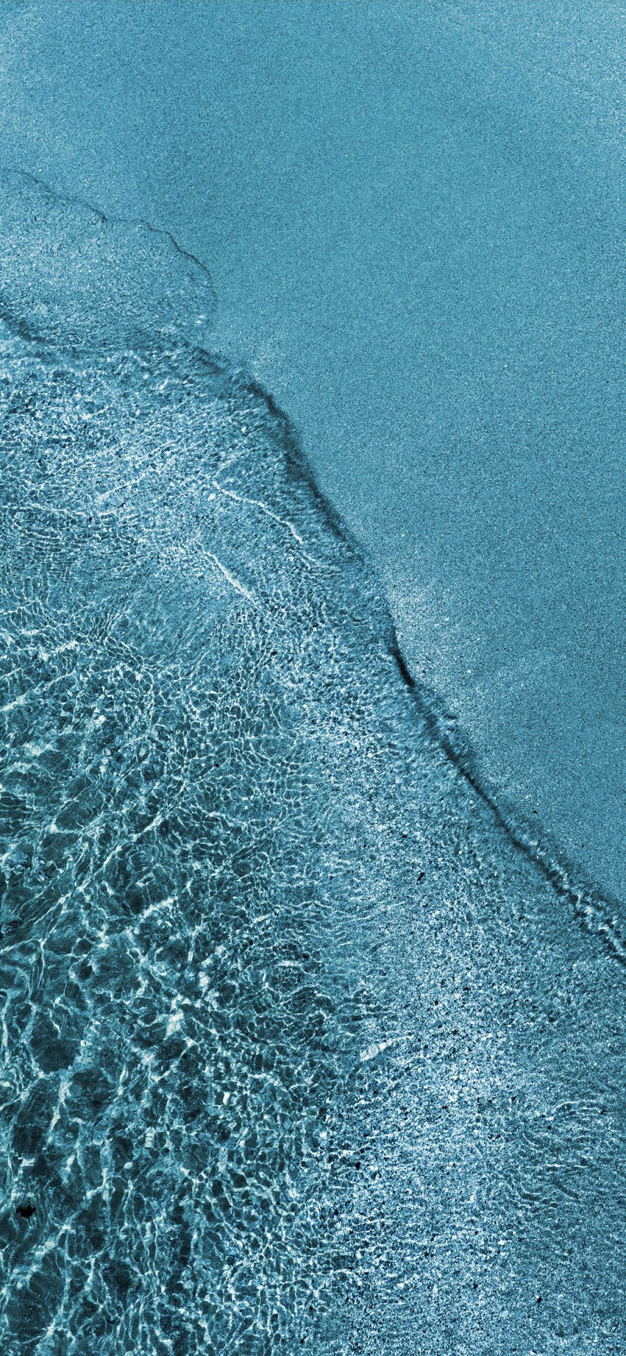 [2436×1125]海水 蓝色 清澈 透明 苹果手机壁纸图片