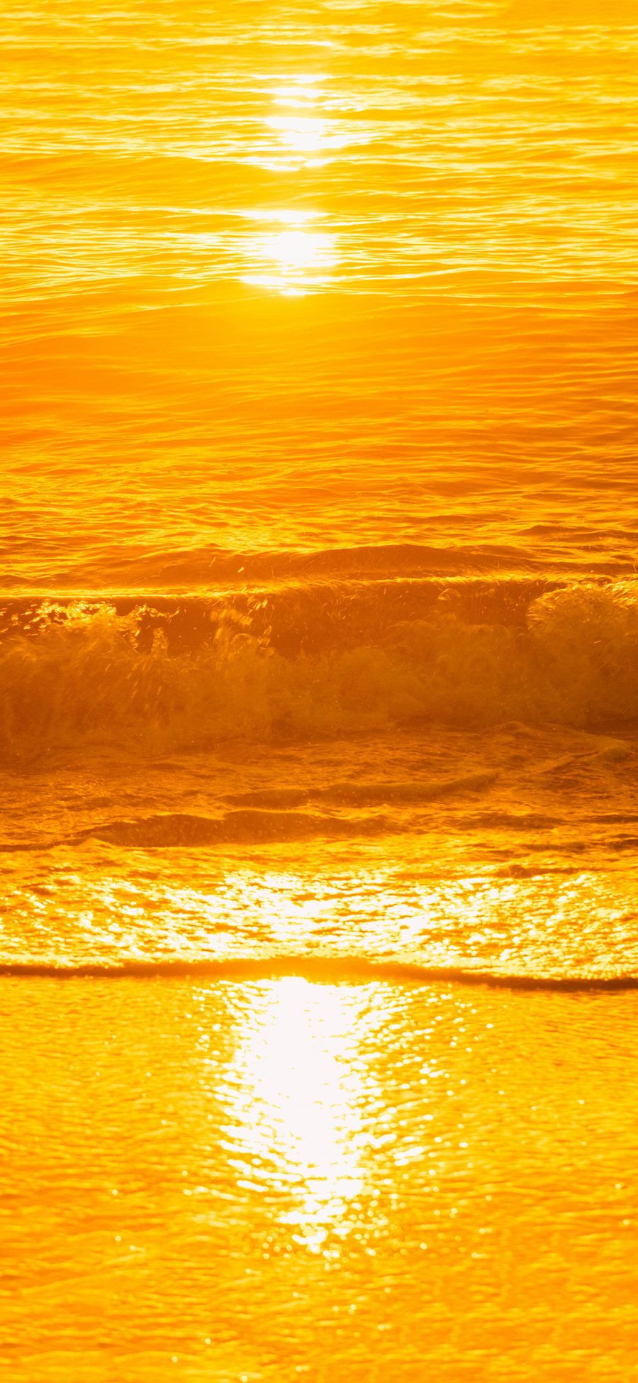 [2436×1125]海浪 海水 沙滩 黄色 阳光 苹果手机壁纸图片