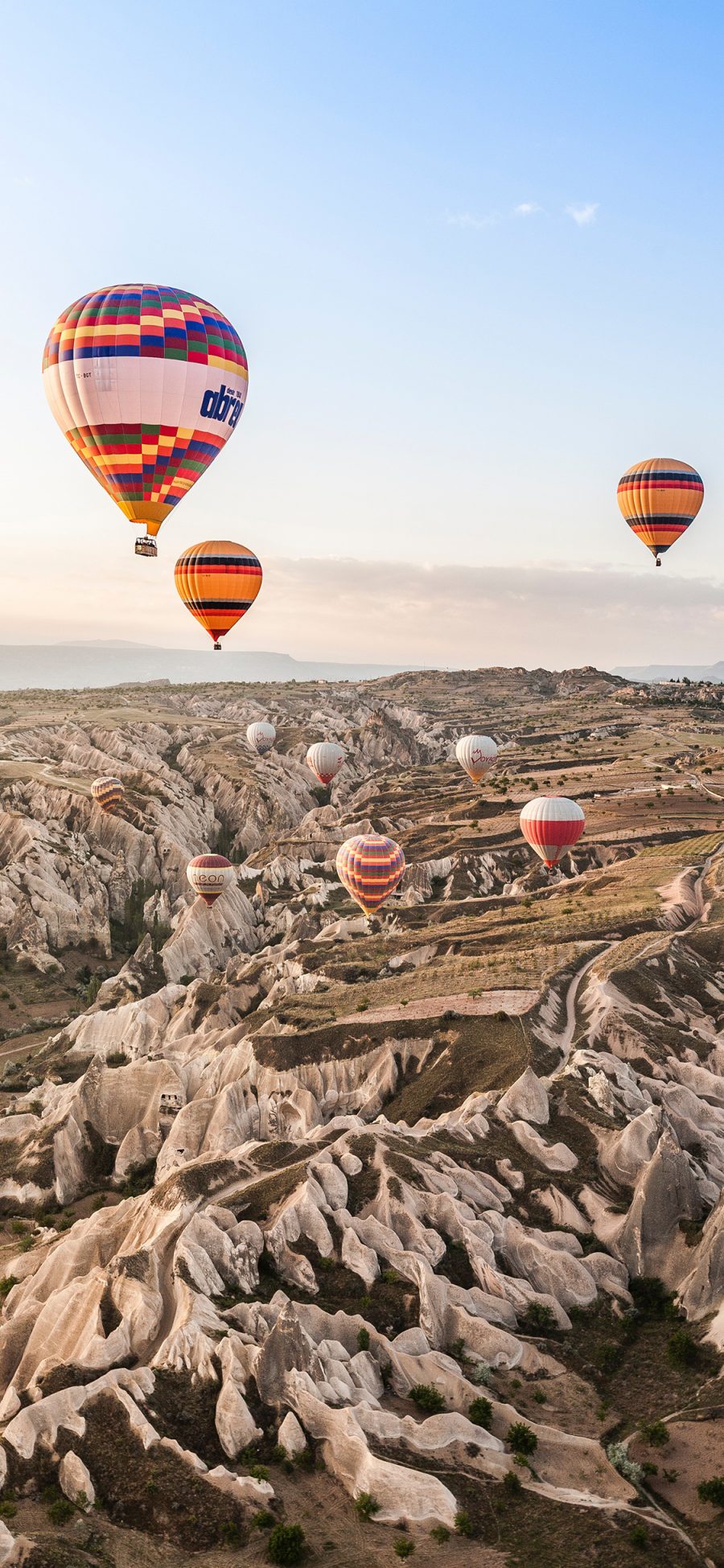 [2436×1125]热气球 天空 土耳其 唯美 苹果手机壁纸图片
