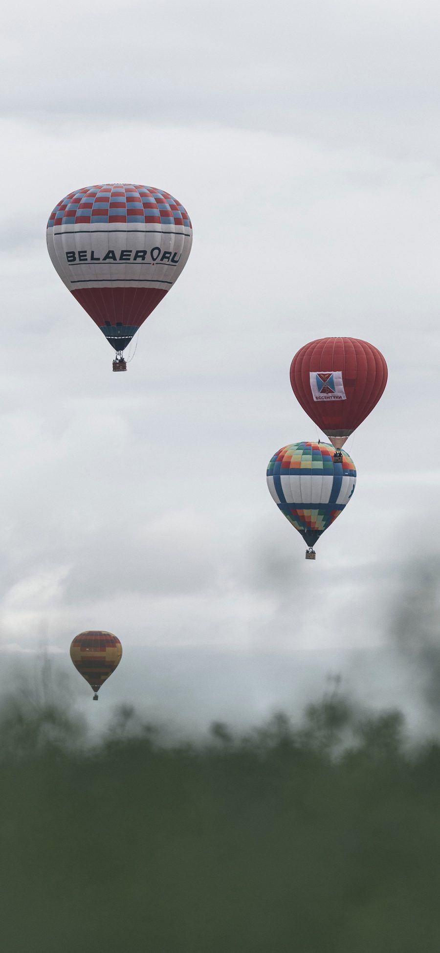 [2436×1125]热气球 飞升 地形 升空 苹果手机壁纸图片