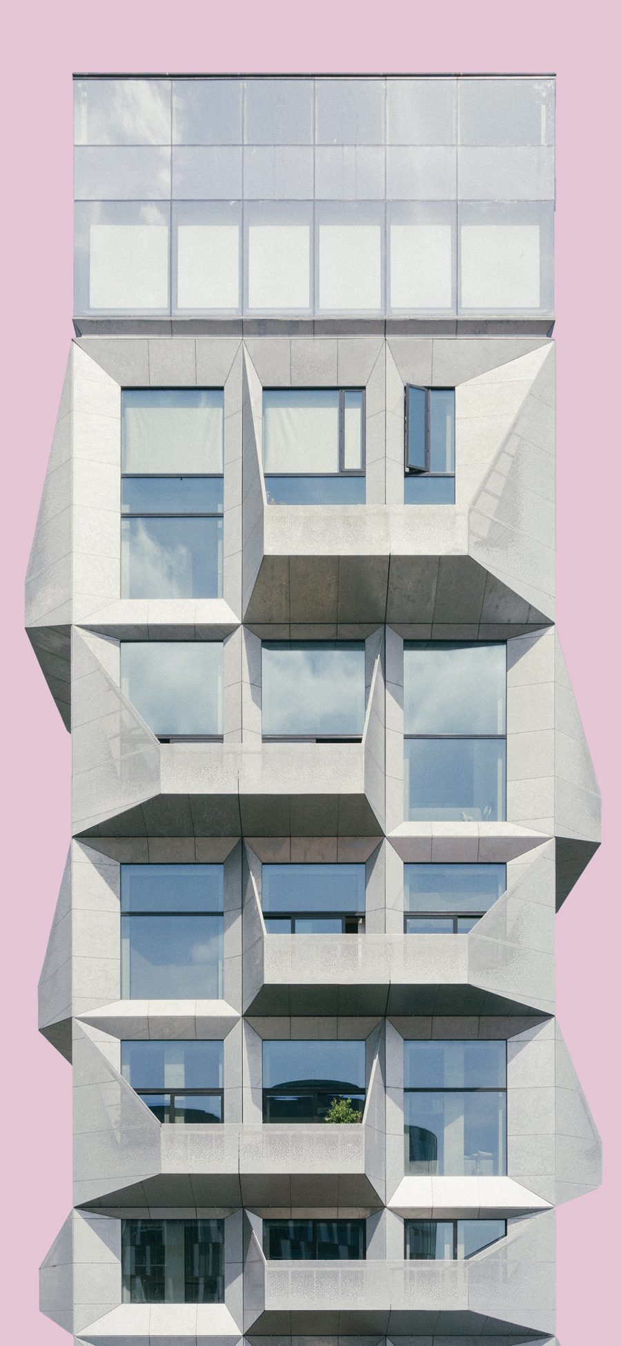 [2436×1125]粉色背景 高楼 建筑 不规则 苹果手机壁纸图片