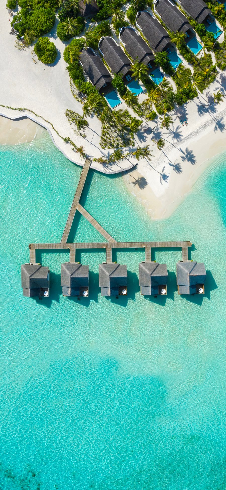 [2436×1125]航拍 海景 水上 度假屋 休闲 苹果手机壁纸图片