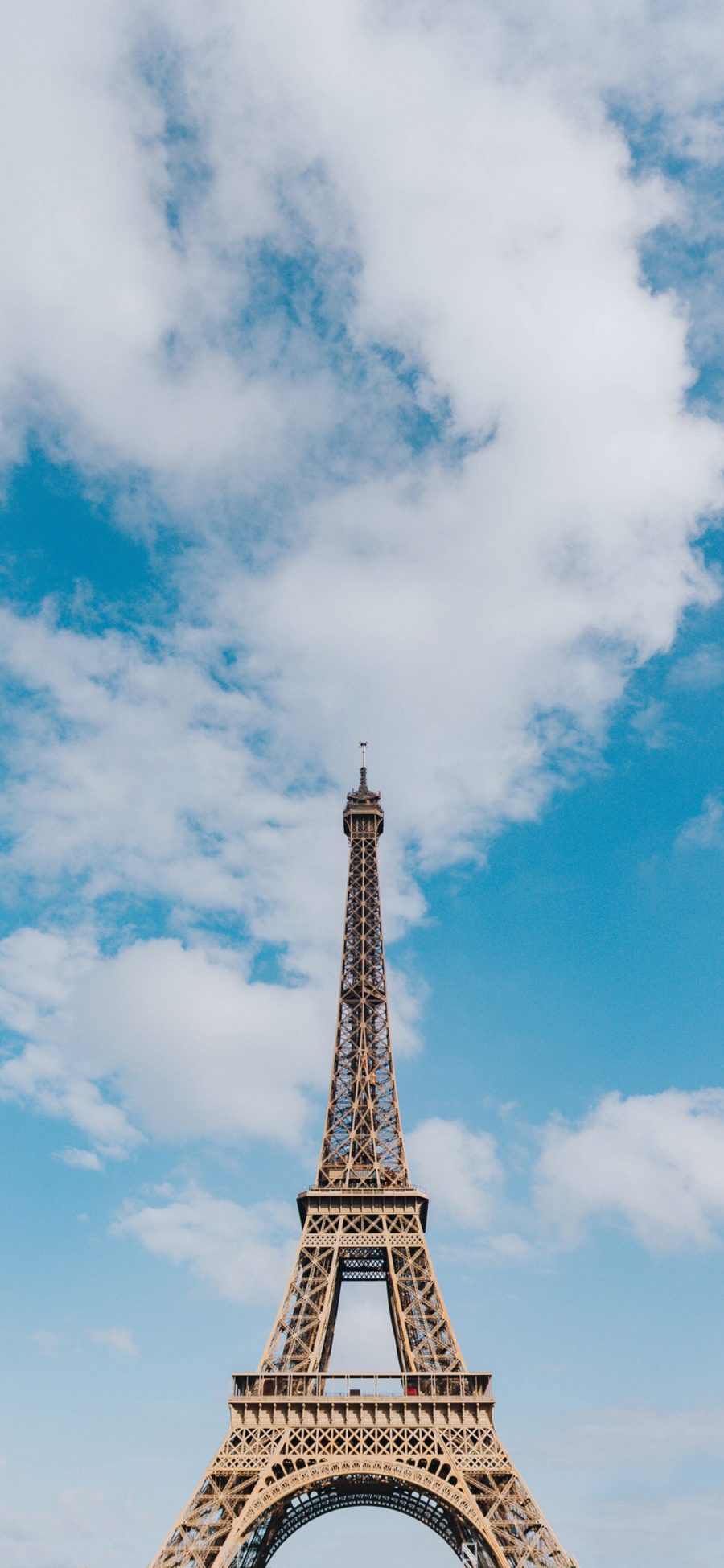 [2436×1125]蓝天白云 法国 巴黎铁塔 苹果手机壁纸图片