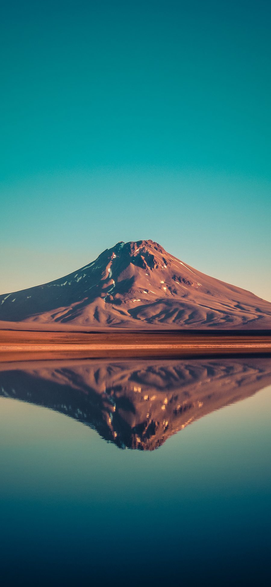 [2436×1125]郊外 山峰 沙漠 湖泊 倒映 苹果手机壁纸图片