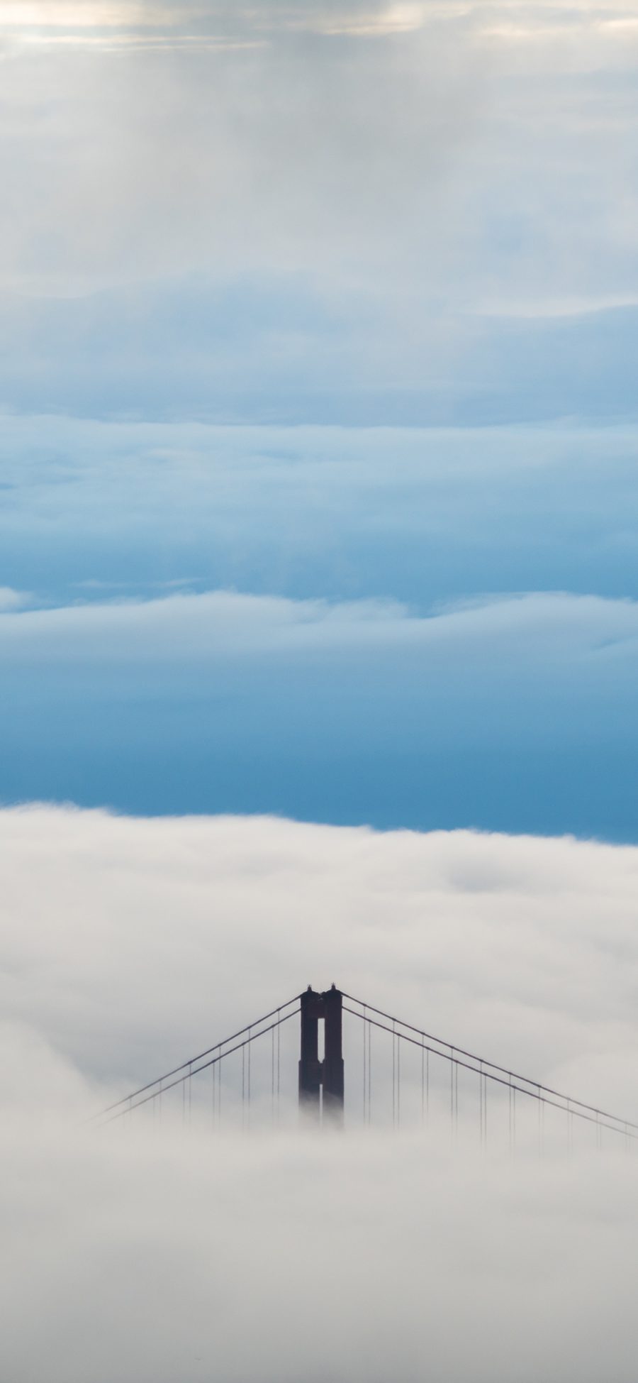 [2436×1125]金门大桥 云端 云层 建筑 天空 苹果手机壁纸图片