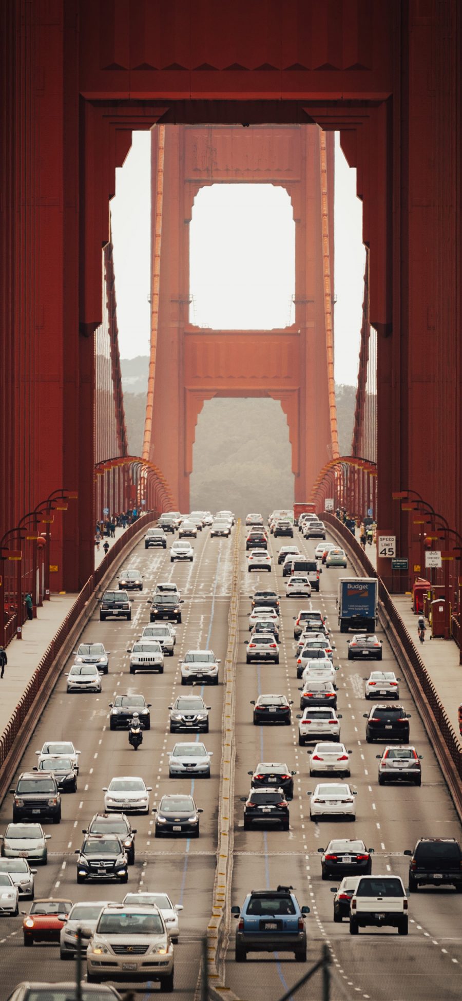 [2436×1125]金门大桥 车辆 行驶 交通 苹果手机壁纸图片